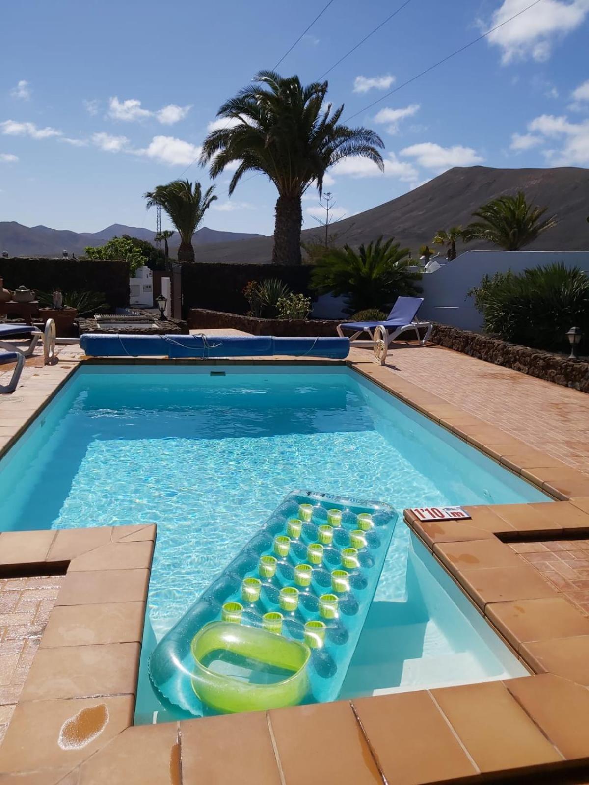 Villa Lucky - Heated Pool Macher Room photo